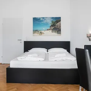 Superb 7br Shared Apartment- Near Hauptbahnhof , Vienna Austria