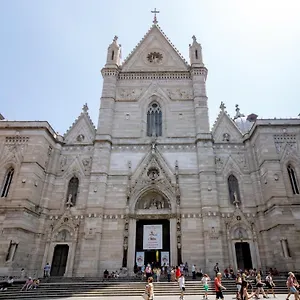 Il Duomo A Due Passi Napoli